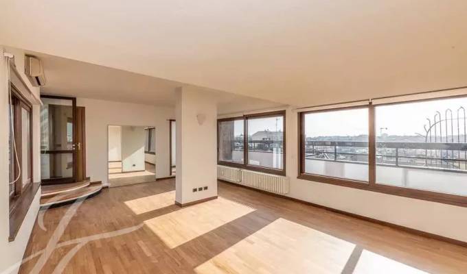 Sale Apartment Milano