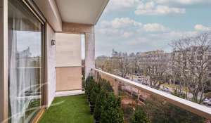 Sale Apartment Neuilly-sur-Seine