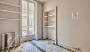 Sale Apartment Paris 1er