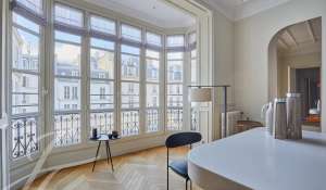 Sale Apartment Paris 8ème