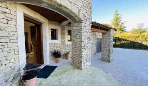 Sale Bastide Gordes