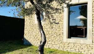 Sale Bastide Gordes