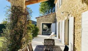 Sale Bastide Gordes