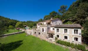 Sale Property Valbonne