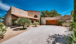 Sale Villa Dauphin