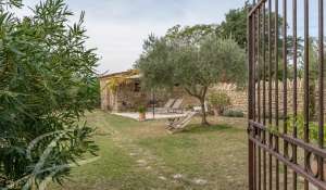 Sale Village house Gordes