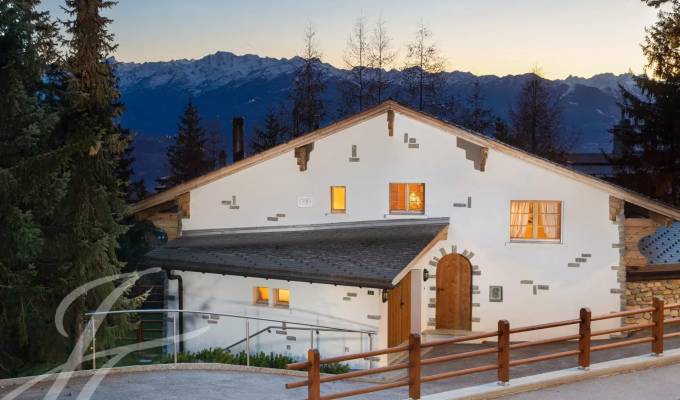 Seasonal rental Chalet Crans-Montana