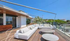 Seasonal rental Penthouse Antibes