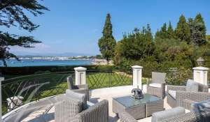 Seasonal rental Property Antibes