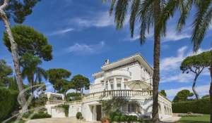 Seasonal rental Property Antibes