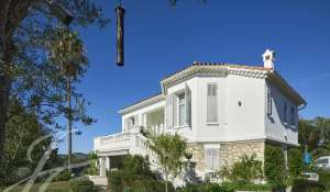 Seasonal rental Property Antibes