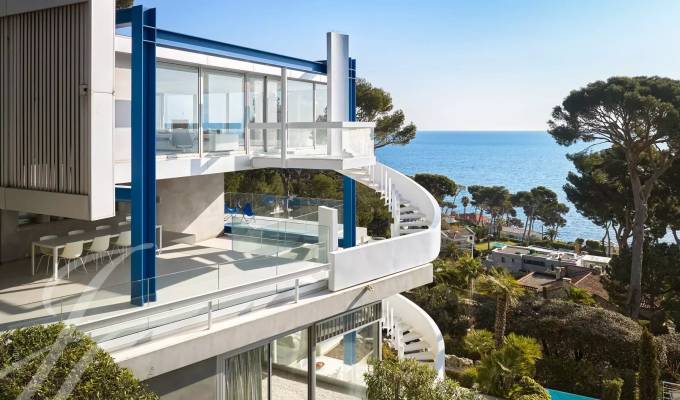 Seasonal rental Property Antibes