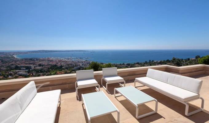 Seasonal rental Property Golfe-Juan