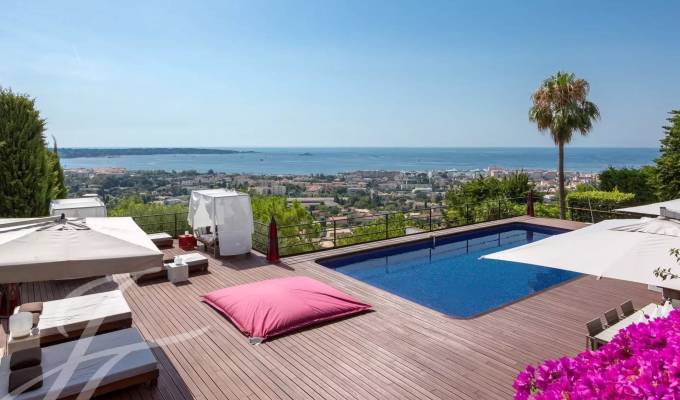 Seasonal rental Property Golfe-Juan