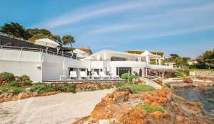 Seasonal rental Villa Antibes