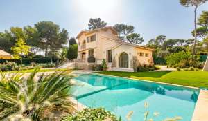 Seasonal rental Villa Antibes