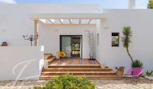 Seasonal rental Villa Es Calo