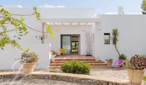 Seasonal rental Villa Es Calo