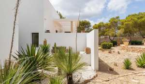 Seasonal rental Villa Es Calo