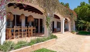 Seasonal rental Villa Es Cubells