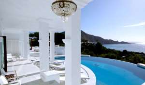 Seasonal rental Villa Port Roig