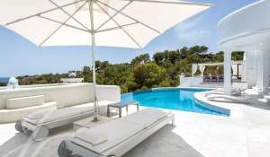 Seasonal rental Villa Port Roig